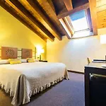 Palacio San Facundo 2* Segovia