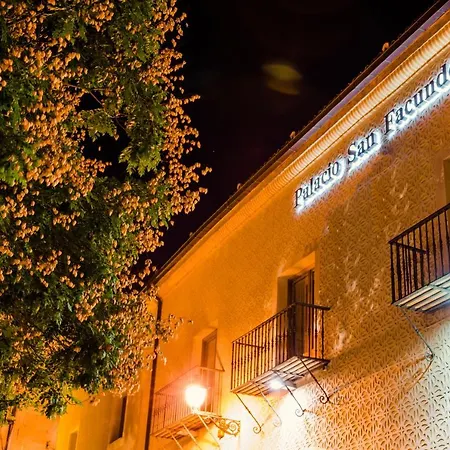Palacio San Facundo Maison d'hôtes 2*