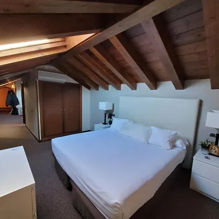 Maison d'hôtes Palacio San Facundo 2*