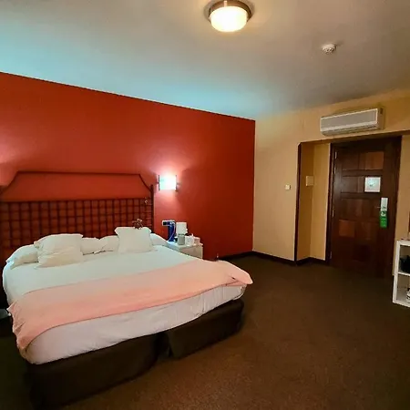 Palacio San Facundo 2*