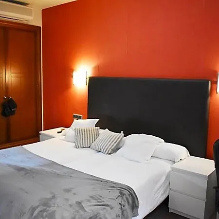 Palacio San Facundo 2*