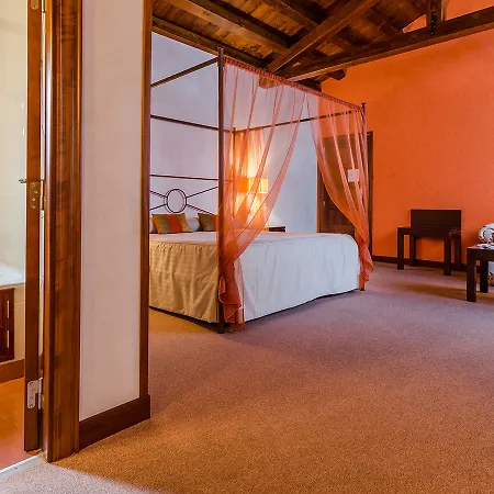 Pensión Palacio San Facundo