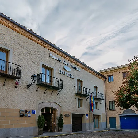 בית הארחה Palacio San Facundo