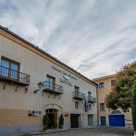 Palacio San Facundo 2* Сеговия