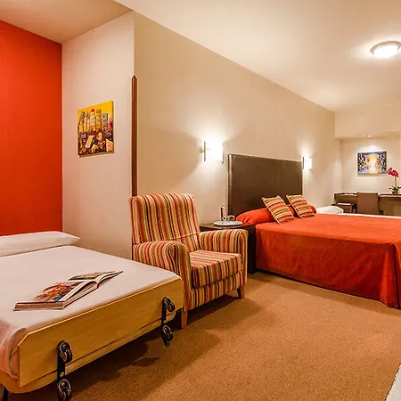 Palacio San Facundo 2* Сеговия