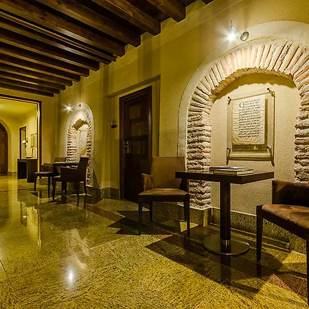 Palacio San Facundo Guest house