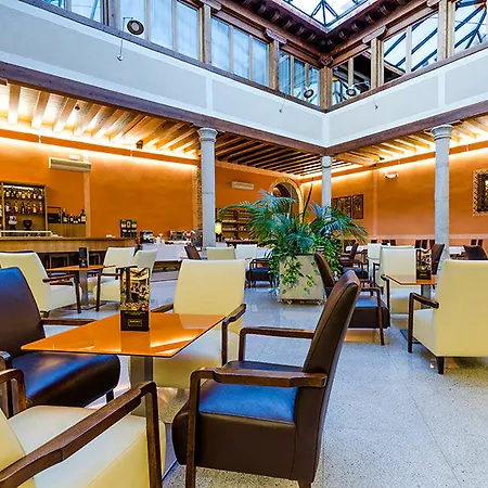 Palacio San Facundo 2* Сеговия