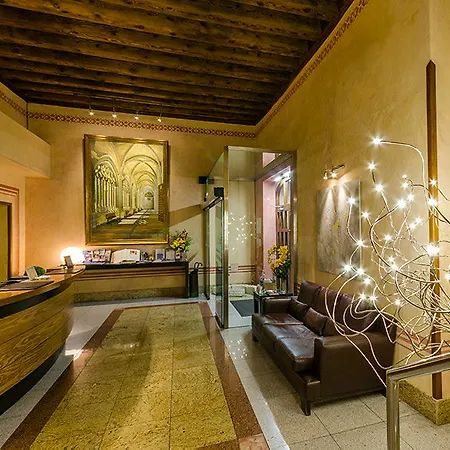 Pensión Palacio San Facundo