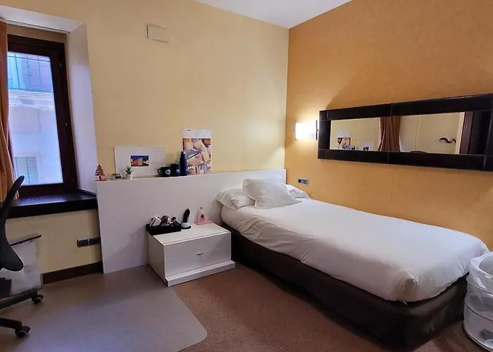 Palacio San Facundo 2* Сеговия