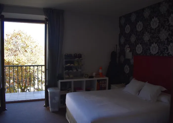 Palacio San Facundo Гостевой дом Сеговия