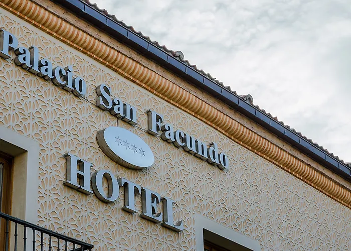 Гостевой дом Palacio San Facundo 2*