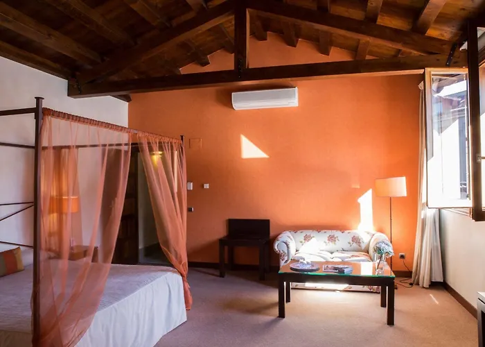 Гостевой дом Palacio San Facundo Сеговия