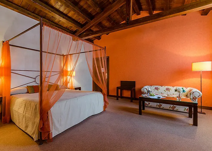 Palacio San Facundo 2*